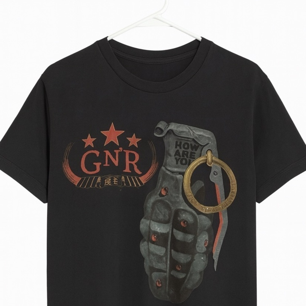 Guns N Roses "Chinese Democracy" T-Shirt in Size Small. Good Used Condition - Picture 2 of 2